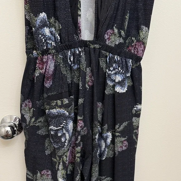 Lululemon Athletica Black Floral Jumpsuit Size 8 - Picture 6 of 7
